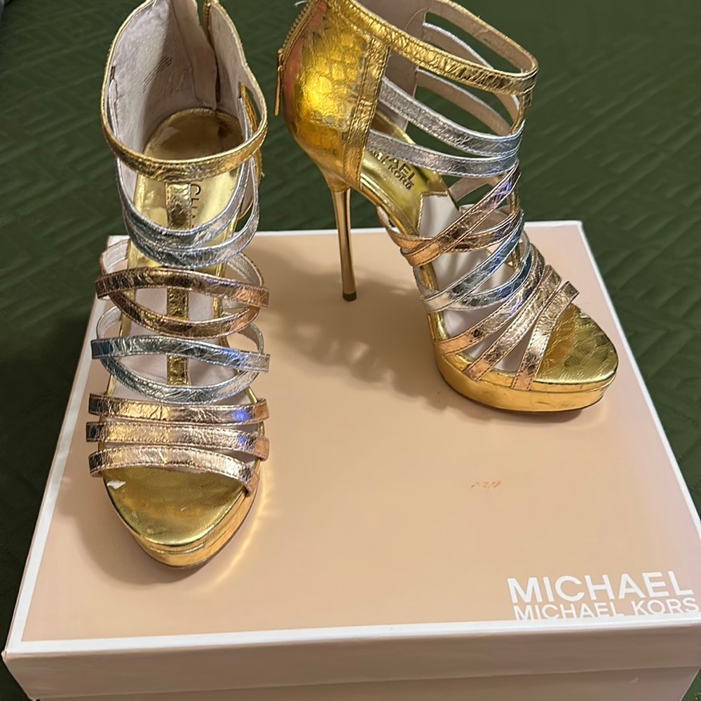 Michael Kors mixed metallics platform sandal!!